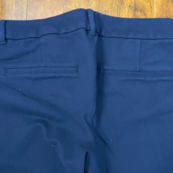 🌸3/$20🌸Old Navy navy pixie pants - Picture 2 of 4